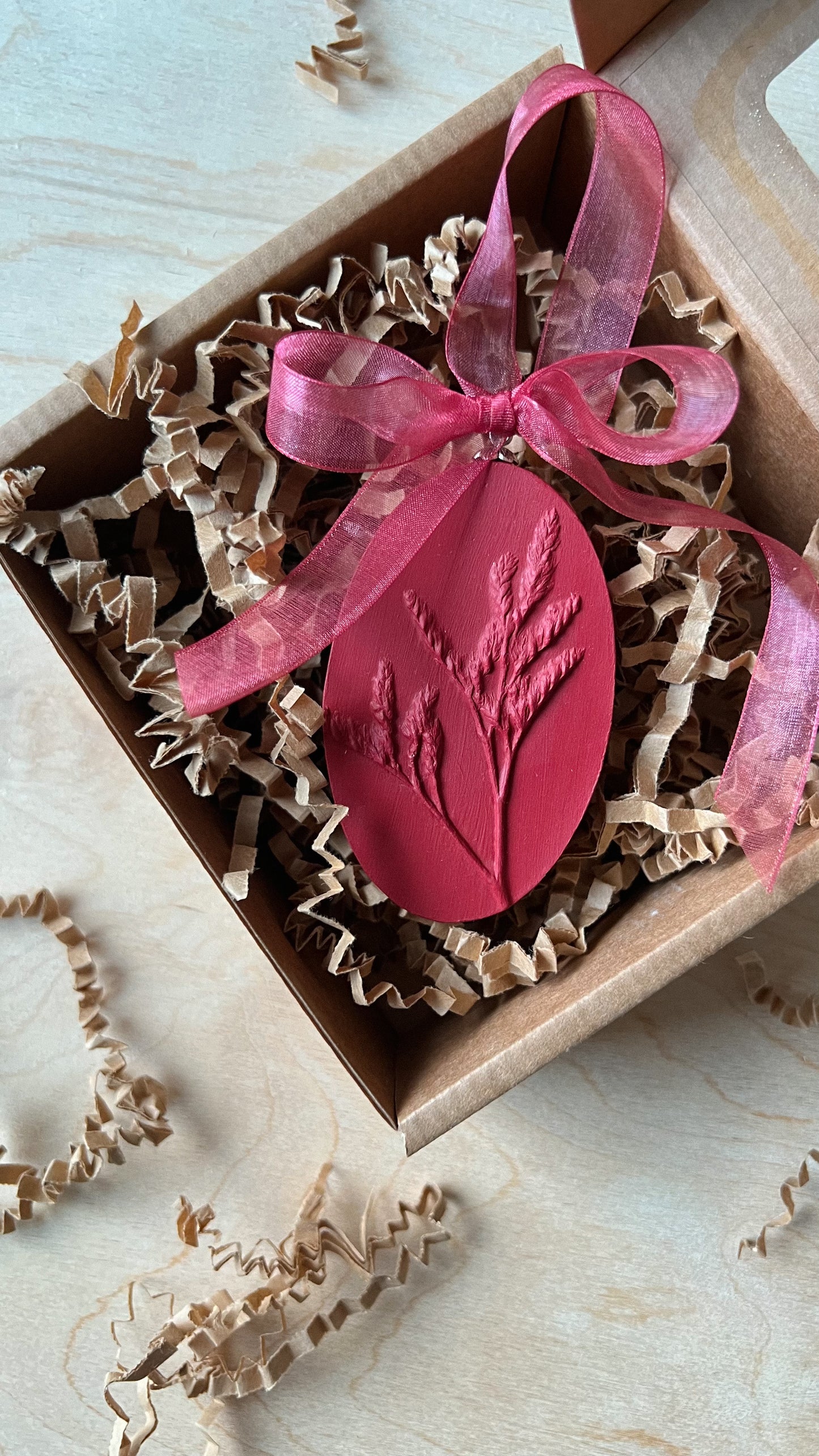 Christmas Ornaments "Maroon Oak" 02