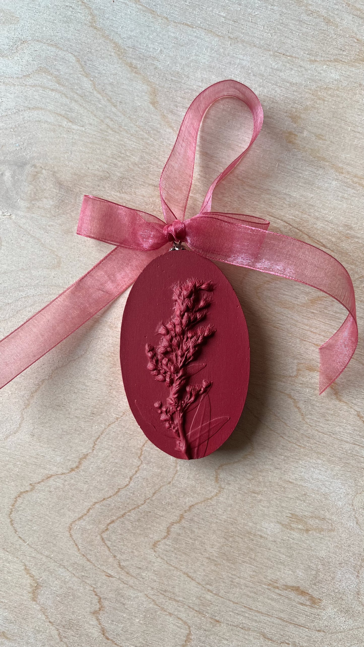 Christmas Ornaments "Maroon Oak" 04