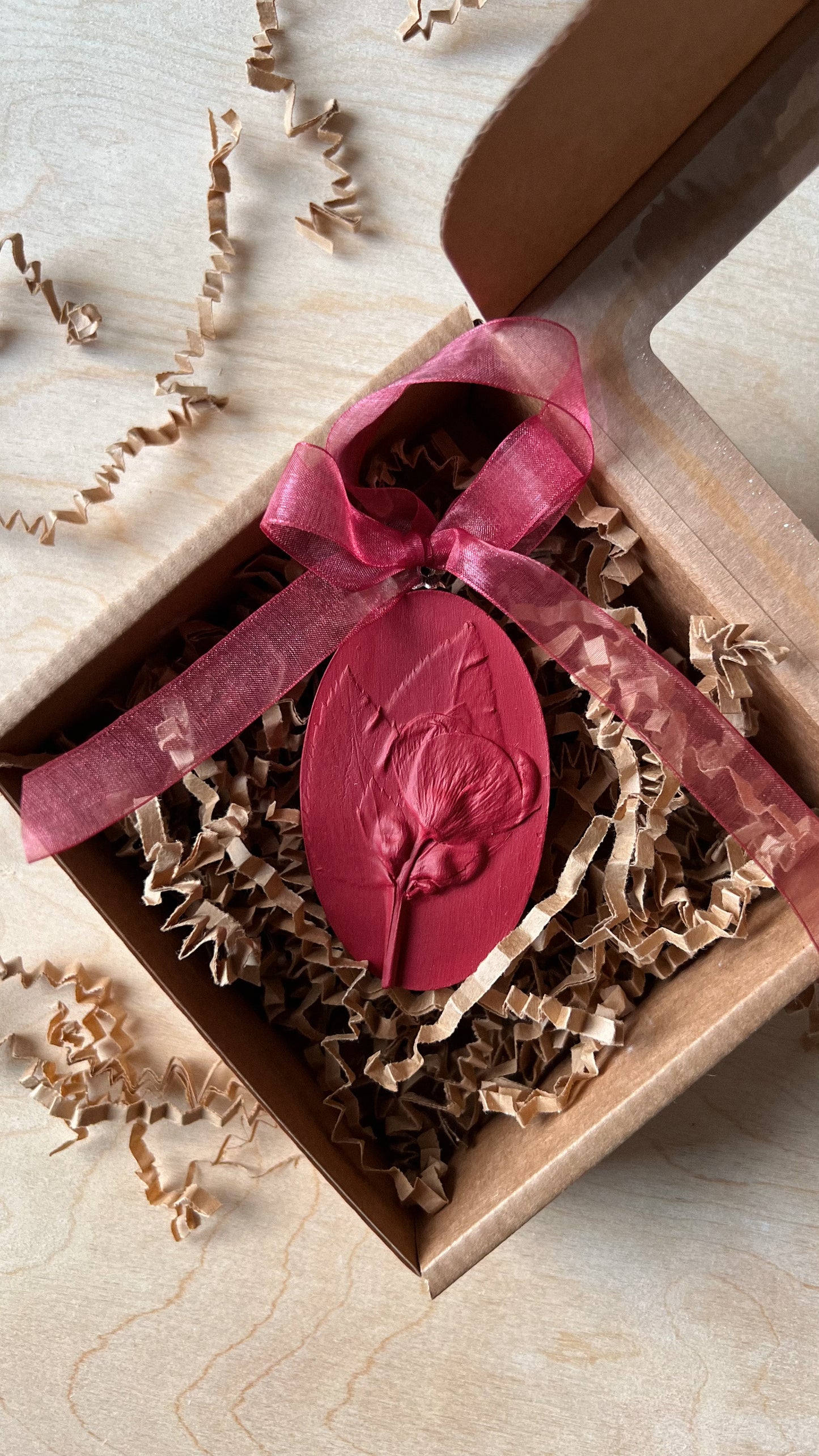 Christmas Ornaments "Maroon Oak" 03